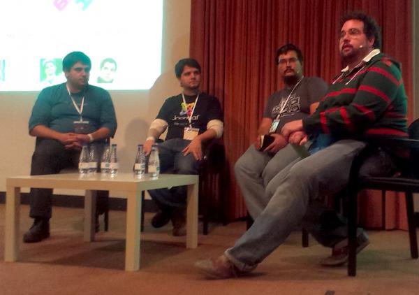 Christian Lopez (Penyaskito) representing Drupal in the EBE13 CMS round table.